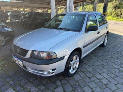 VOLKSWAGEN - GOL - 2004/2005 - Prata - R$ 25.900,00