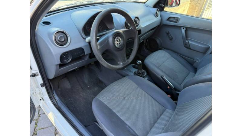 VOLKSWAGEN - GOL - 2011/2012 - Branca - R$ 25.900,00