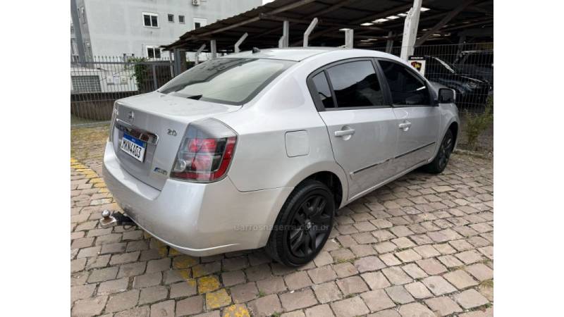 NISSAN - SENTRA - 2012/2013 - Prata - R$ 35.900,00