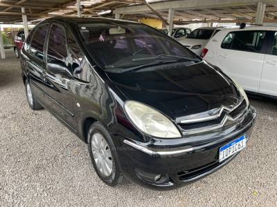 CITROËN - XSARA PICASSO - 2009/2010 - Preta - R$ 25.500,00