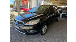 FORD - FOCUS - 2010/2010 - Preta - R$ 39.900,00