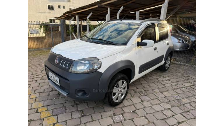 FIAT - UNO - 2013/2014 - Branca - R$ 37.900,00