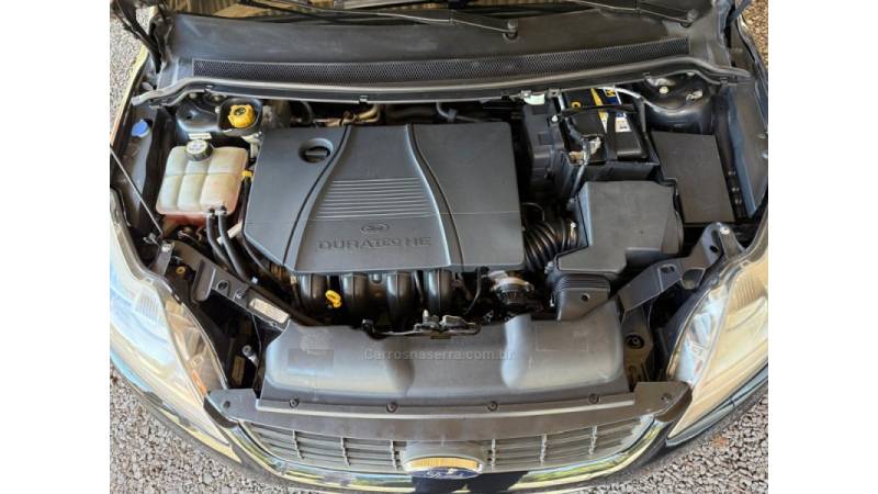 FORD - FOCUS - 2010/2010 - Preta - R$ 39.900,00
