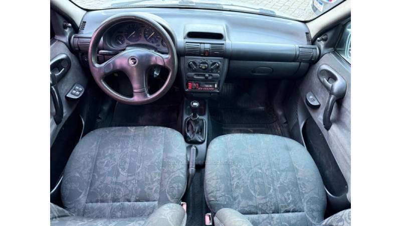 CHEVROLET - CORSA - 2000/2000 - Prata - R$ 16.900,00