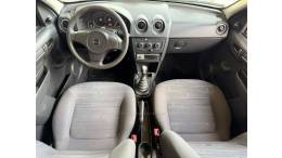 CHEVROLET - PRISMA - 2010/2011 - Prata - R$ 29.500,00