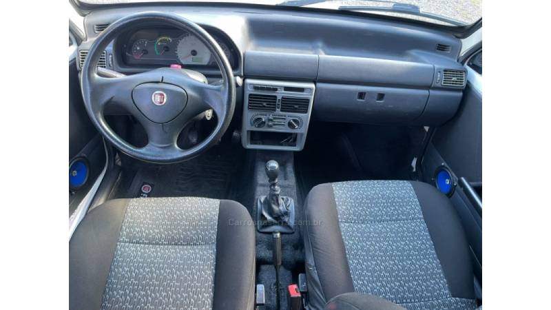 FIAT - UNO - 2011/2012 - Branca - R$ 23.900,00
