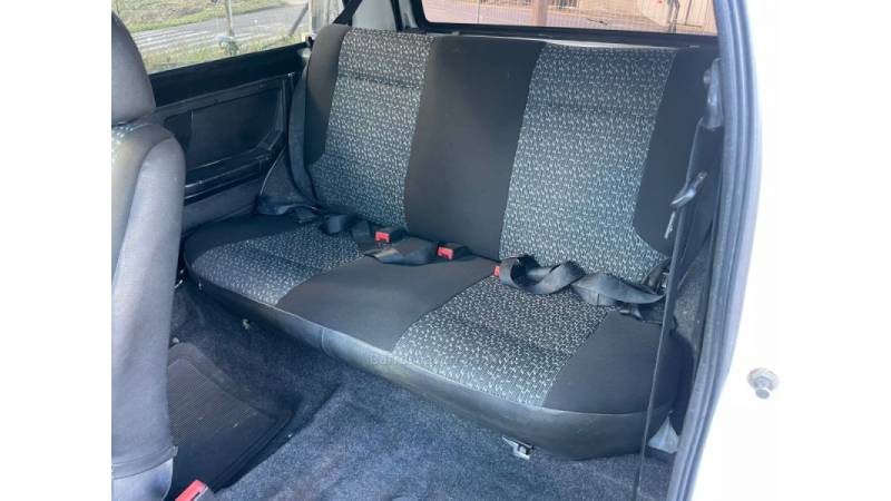 FIAT - UNO - 2011/2012 - Branca - R$ 23.900,00