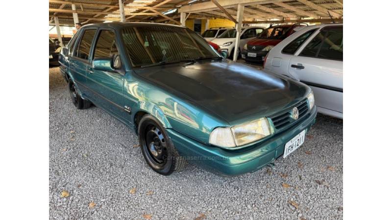VOLKSWAGEN - SANTANA - 1996/1996 - Verde - R$ 12.900,00