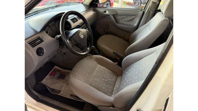 VOLKSWAGEN - GOL - 2002/2002 - Branca - R$ 16.900,00