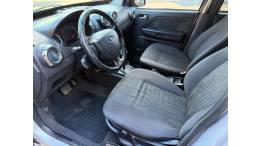 FORD - ECOSPORT - 2008/2008 - Prata - R$ 39.900,00