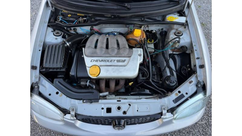 CHEVROLET - CORSA - 2000/2000 - Prata - R$ 16.900,00