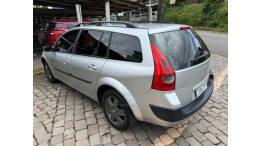 RENAULT - MÉGANE - 2007/2008 - Prata - R$ 26.900,00