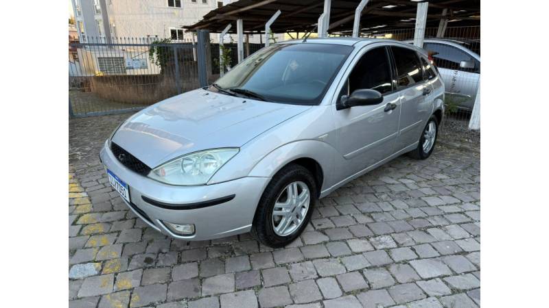 FORD - FOCUS - 2004/2004 - Prata - R$ 24.900,00